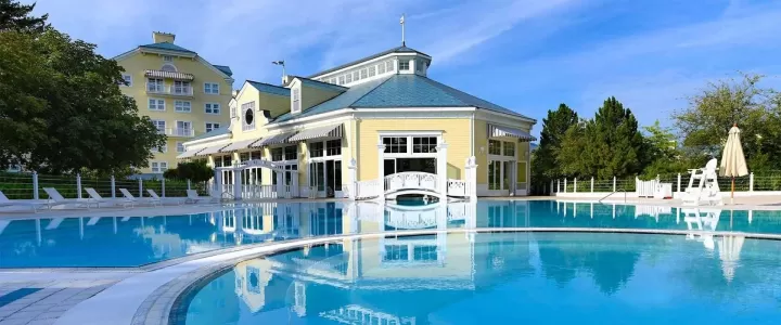 Disney's Newport Bay Club 4*